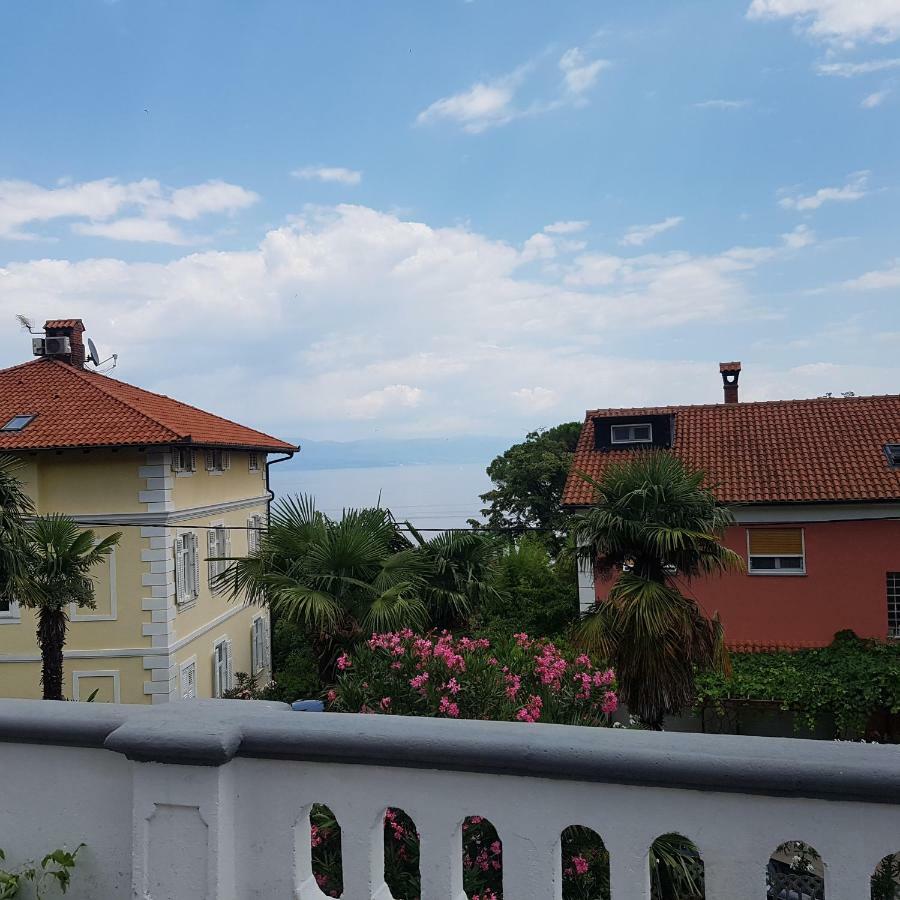 Villa Niki Rezine Lovran Exterior photo