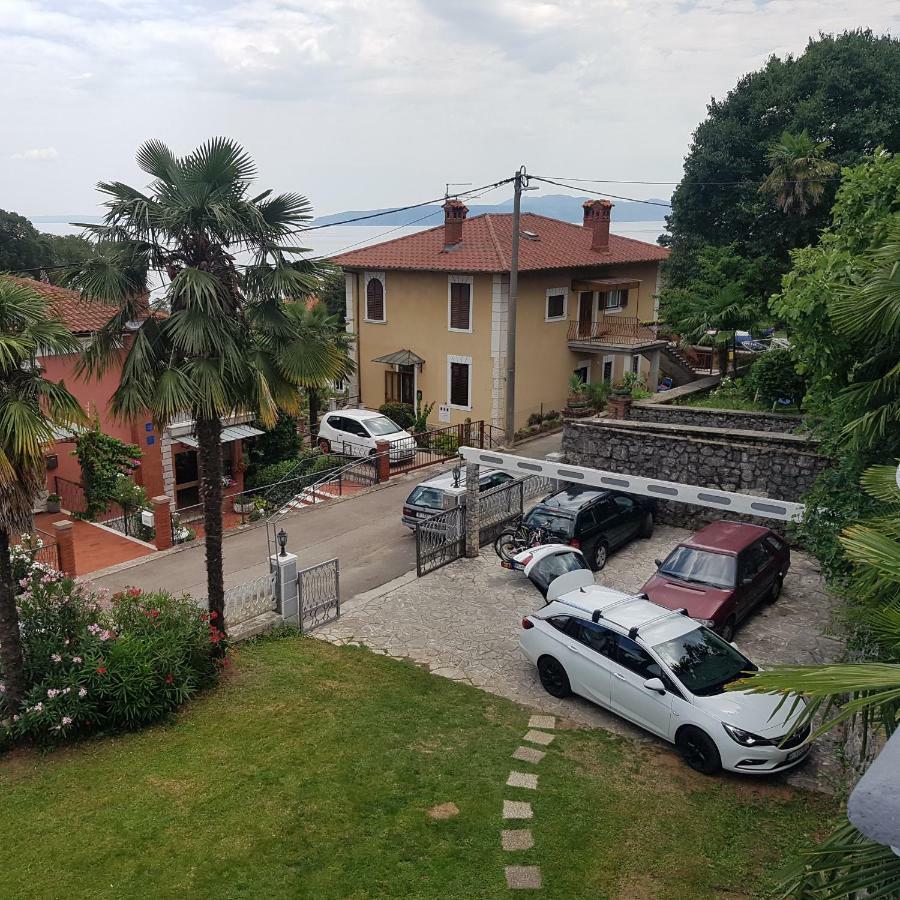 Villa Niki Rezine Lovran Exterior photo